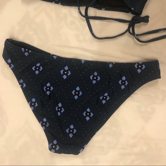 Cupshe Bikini Blue Strappy Swimsuit Size Large - Picture 7 of 11